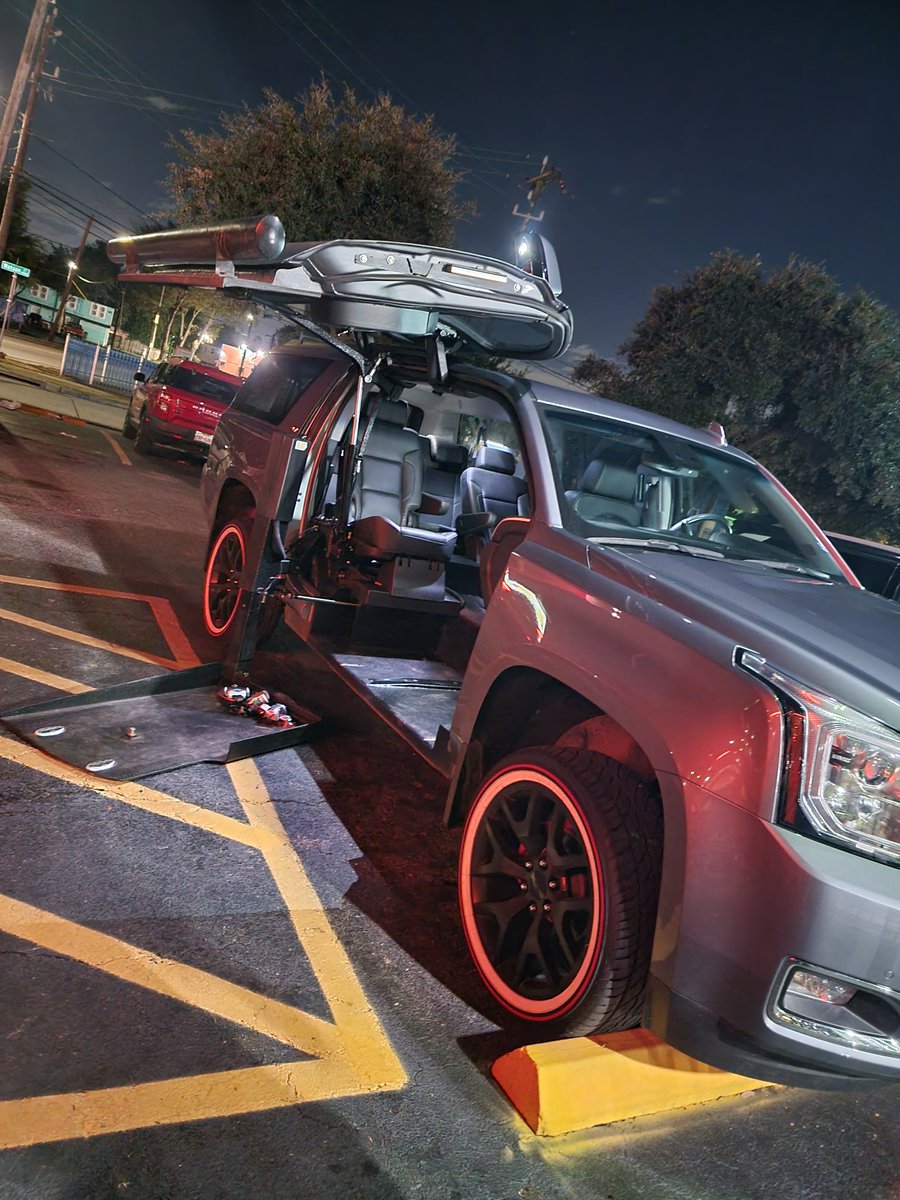 OppAssMike's tweet photo. Only 1 In America #RichNiggaShit https://t.co/bbn1ygZpGC