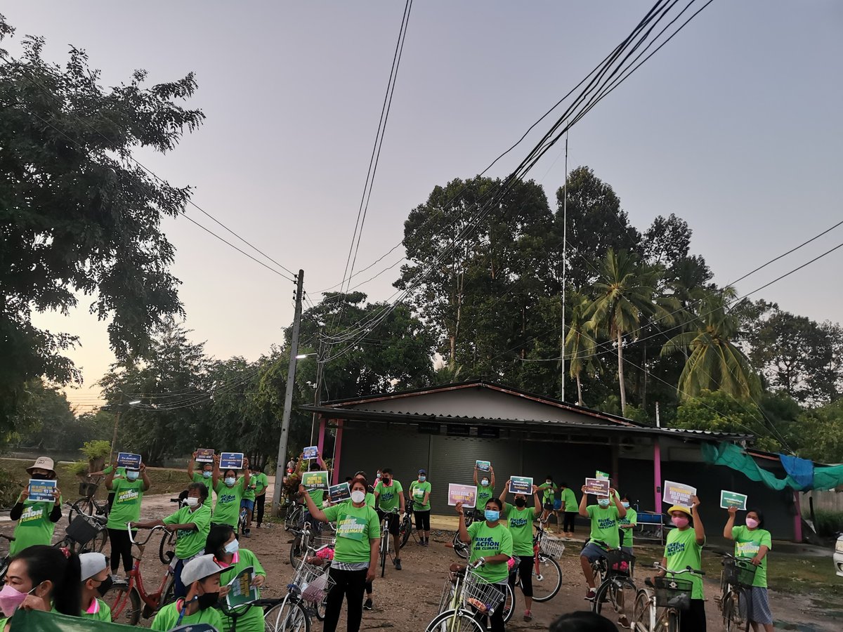 ClimateWatchTH's tweet photo. Baan Ta Moe, Bang Ra Kham, Phitsanulok joined #BikeActionForClimate.  Unpredictable rainfalls cause longer duration of floods affecting farmers livelihoods. #SoundTheAlarm #ClimateEmergency #ActNowForClimateJustice @AsianPeoplesMvt @apmdd_ind @PMCJ-ph @KissanRabita @FarooqTariq3 https://t.co/WgsMuQHxvW