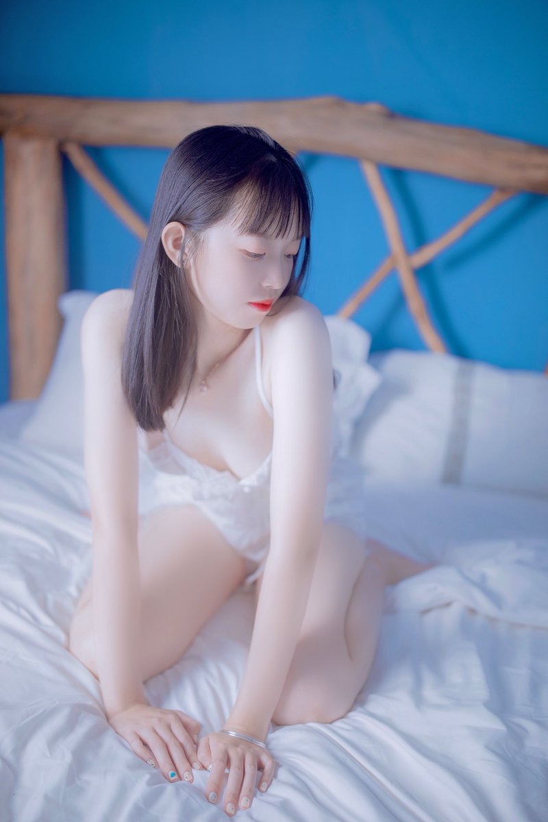 Lemonage2019's tweet photo. 纯白 https://t.co/nEcwBImPfx