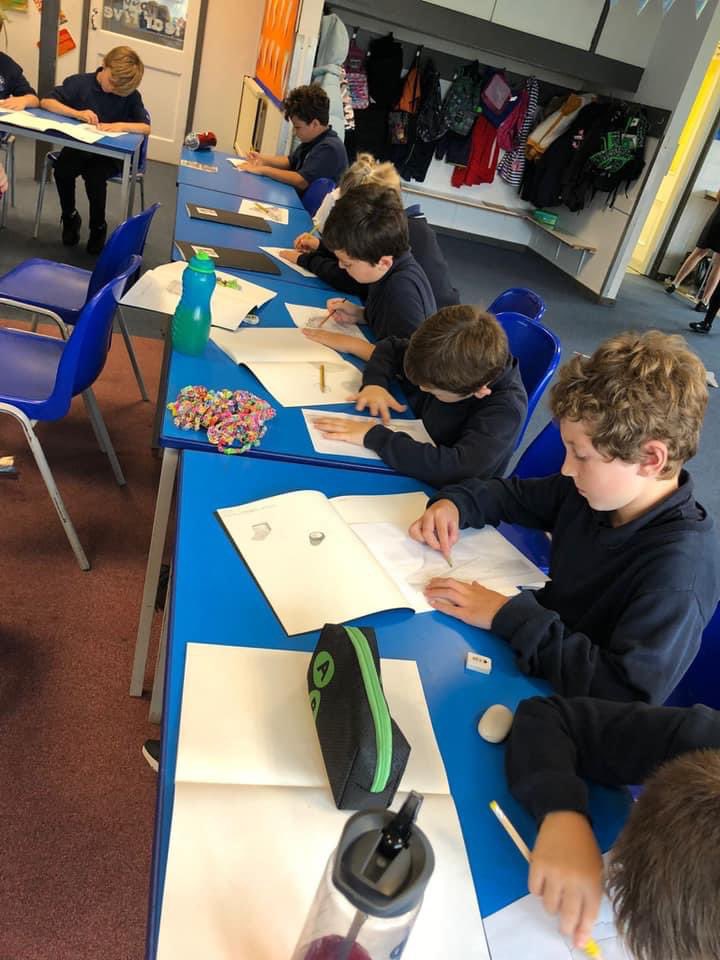 MillbrookPrima1's tweet photo. We’re really focusing on our slow and thoughtful learning journeys in foundation subjects, and Kingfishers and Herons worked very hard to produce some fine final sketch pieces in #Art . Well done, guys! 🥰 #MillbrookMagic #Grove https://t.co/XZXG5HYEJC