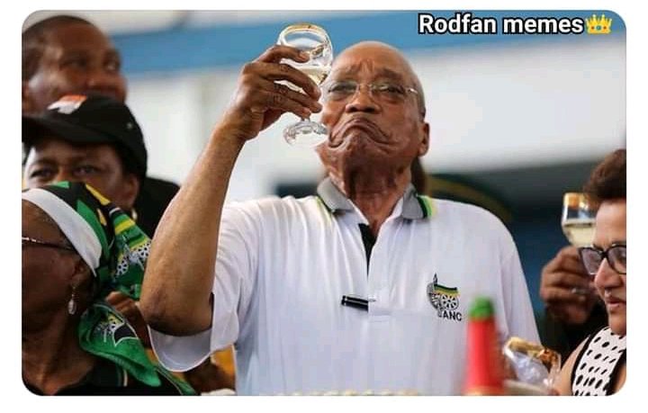 Cheers kuritwe tutifurije H.E Paul kagame happy birthday  