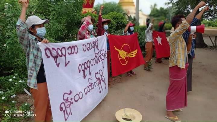 htetlin01's tweet photo. Locals of Northern Salingyi &amp; Eastern Yinmarpin Tsp never skip a day to protest against Genocidal Dictatorship. #WarCrimesOfJunta #Oct24Coup   #WhatsHappeningInMyanmar https://t.co/HGf7zAsNPc