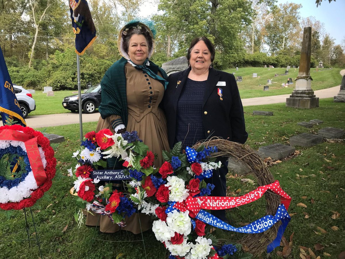 SUVCW's tweet photo. Huzzah! Thanks to #SUVCW Camp Gen. Wm H Lytle in #Cincinnati, #USArmy Civil War Veteran John Humphrey has a headstone 104 years after his death. A dedication ceremony was attended by other Camps, the #SVR, #ASUVCW, 4th #Ohio Cavalry Descendants Assoc., and #NSDU. ๐บ๐ธ๐บ๐ธ @ohiolha https://t.co/MNX9OJcpsF