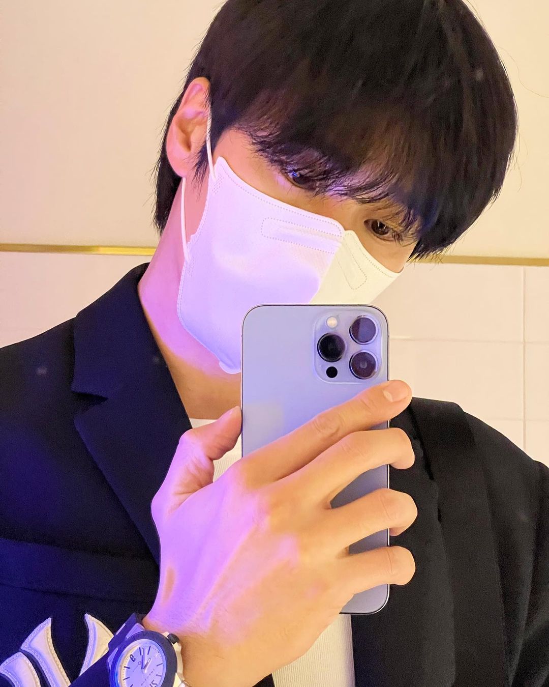 アン・ボヒョン 写真集 Unbearable Moment 公式グッズ 6点 アン・ボヒョン写真集 Ahn Bohyun Unbearable Moment - メルカリ