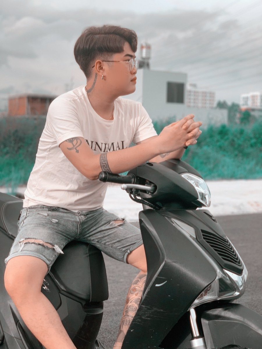 Ai việt sing cho cái hẹn ... Cho bú thoải mái nè