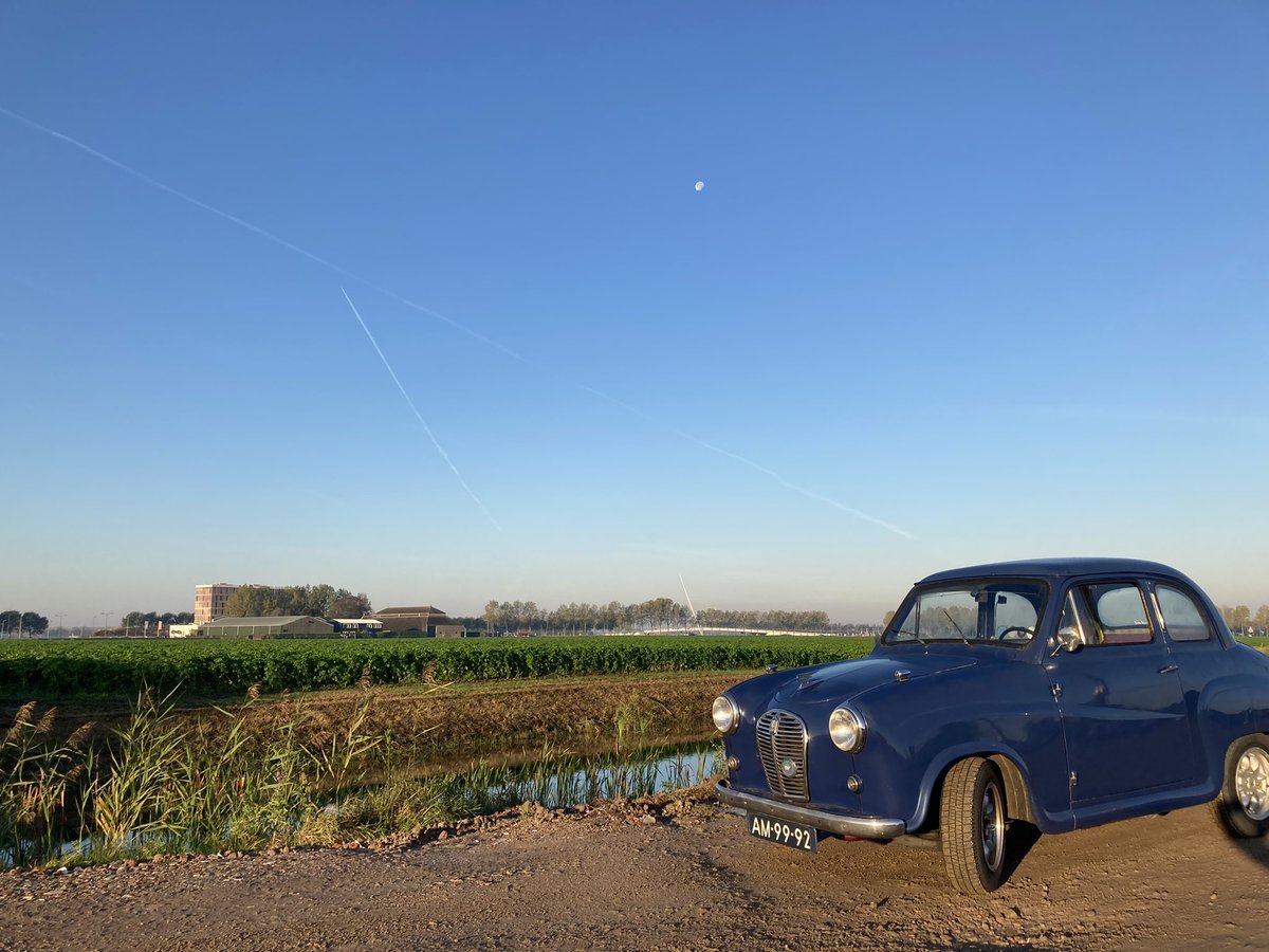 Stunning Autumn morning… #austina30 #austina35 #goodmorning #sunday #drivevintage #classiccars