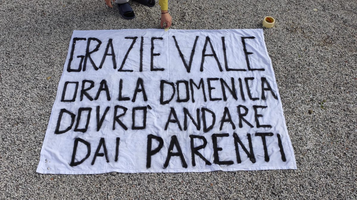 StefanoVanzan's tweet photo. #SkyMotori #GrazieVale #skysportmotogp #SkySport #Striscialanotizia #MotoGP #MisanoGP #ValentinoRossi https://t.co/I6O0DrcEJe