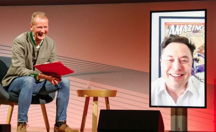 EconomyUp's tweet photo. #Innovazione Cosa ci insegna il CEO di Volkswagen che invita il rivale #ElonMusk a parlare ai top manager del suo gruppo? https://t.co/XwFaymPvvQ @PierG @credem #cocreazione #openinnovation https://t.co/eNjGAcQ2gF
