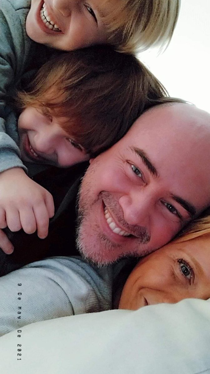 AutinoGotte's tweet photo. #Domingoderisas
#Familytime https://t.co/76nut1OrCV