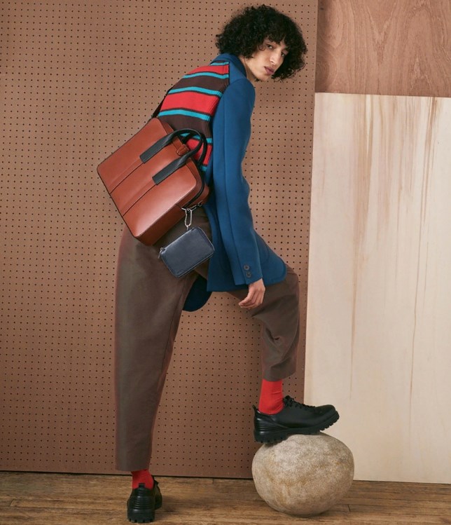 Осенний Sale в Ecco.🔥👞 Успейте купить обувь для всей семьи со скидками до 30%: bit.ly/2ZhUDFh

#shoes #обувь #ecco #экко #акция #ботинки #sale #распродажа #кроссовки