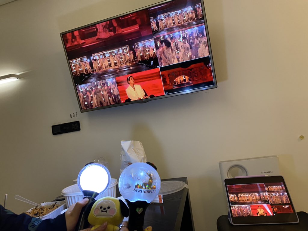 Ra_Hae_'s tweet photo. 즐거워땨💕❤️‍🔥 

@Bts_J_ian @VLUE_rx https://t.co/ZMzu9lfa3C