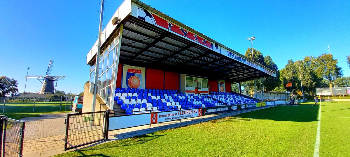 SV Venray - RK Weerter SV Wilhelmina '08

#groundhopping #ground #matchday #weed #bobmarley #amateurs #venray #voetbal #football #fussball #dewieën #sportparkdewieën #1eklasse #eersteklasse #zondag #svvenray #wilhelmina08 #weert #passie #liefde #Nederland #niederlande  #limburg
