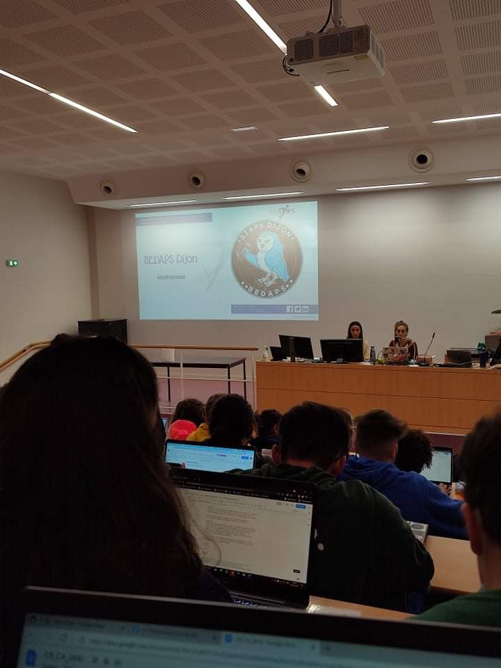 bedapsdijon's tweet photo. Le @BEDAPS1 présent au CA de l’@ANESTAPS !                                 Points abordés : STAPS Oubliés, jeunesse et éducation populaire,  innovation sociale et d'autres… https://t.co/IMjBr3z5AJ
