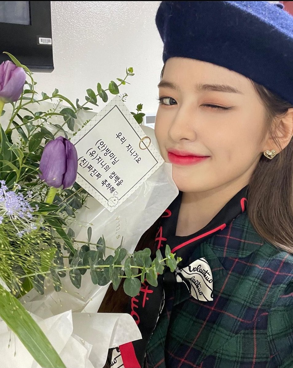 heejizming's tweet photo. 유진아 이게 얼마만이야 ㅠㅠㅠㅠ 드디어 지니가요 다시 볼수있으니 너무 좋아~ 우리 계속 만나자~ 🤗💙 https://t.co/2LYlN53fhy