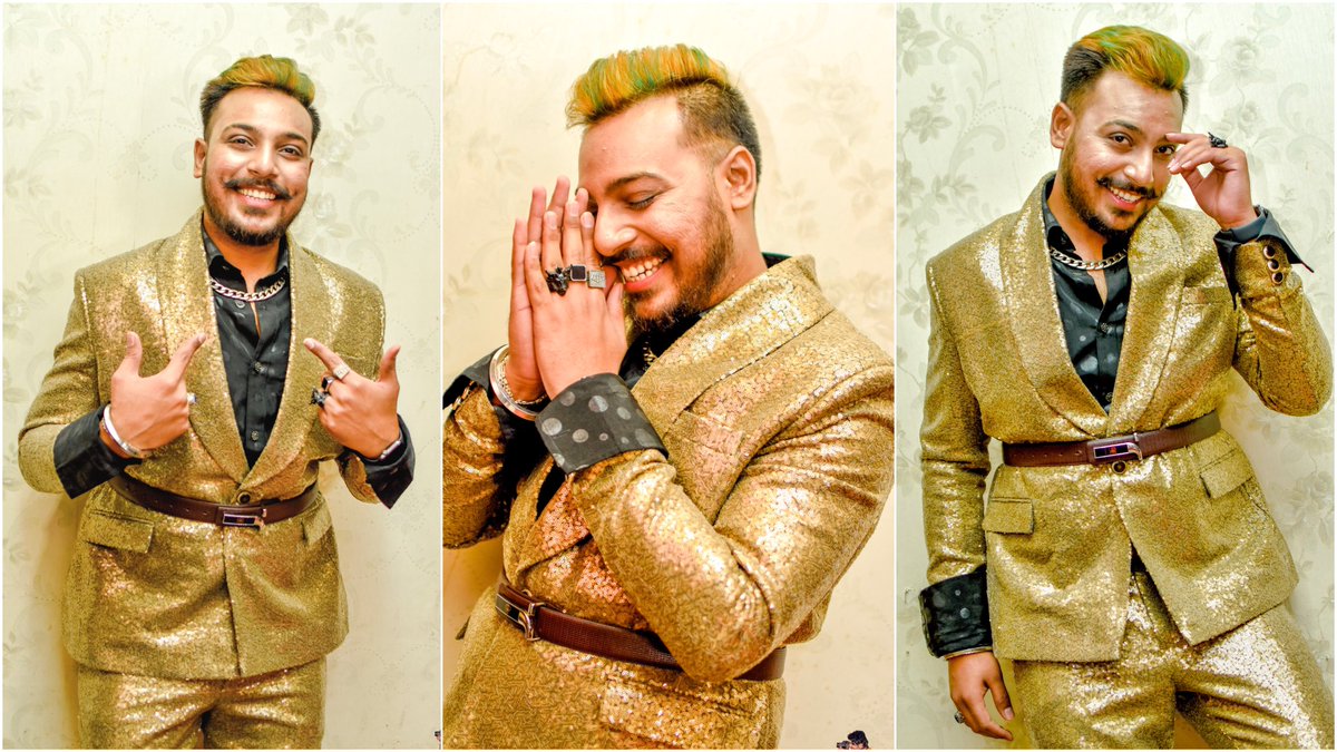 ankitshaw22's tweet photo. It begins with a smile😊
#MrTalkative 🇮🇳
#anchor #emcee #ankitshaw #events #eventanchor #stagehost #host #presenter #tvanchor #journalist #reporter #fashionicon #handsome #verified https://t.co/25u9lFF6cr