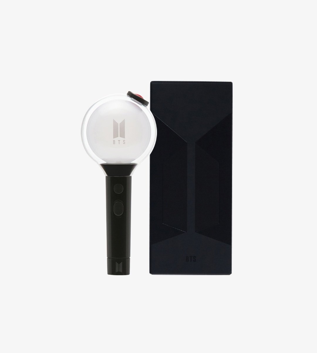 shopchiworld's tweet photo. 💙 CHI WORLD ANNIV GA 💙

To celebrate Chi World's 3rd Anniversary, we'll be giving away 1 BTS MOTS SE LS &amp; 1 Sealed album of your choice. Open to any fandom!

Rules: 
— Follow us
— RT &amp; Like this tweet
— Comment "done" &amp; tag moots

Ends on October 25, 11pm, tomorrow, Goodluck!💙 https://t.co/RNReEuM3ho