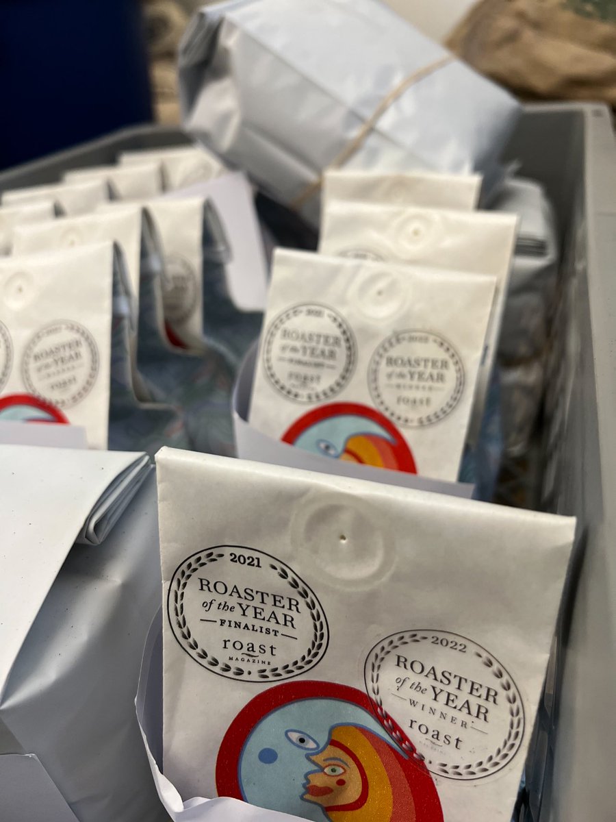 cocoacinnamon's tweet photo. Start a little wave by sending @LittleWavesCR coffee to someone you love.

https://t.co/EbK3ZvhHEW

#littlewavescoffee #latinaowned #specialtycoffee #roasteroftheyear #coffeeroaster https://t.co/oRmirl4Rn8