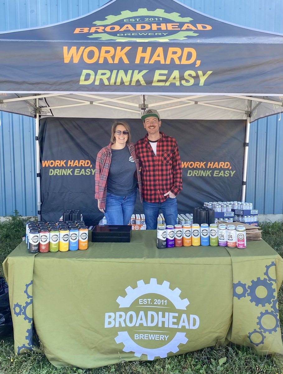 Happy Sunday Friends!! We’re at the Navan Market today alongside 180+ other vendors. Bundle up and join us!!