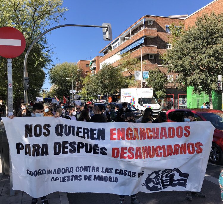 🧨🔥 Hoy en Carabanchel contra las casas de apuestas y los fondos buitre que hacen negocio con nuestras vidas. #ApuestaPorTuBarrio