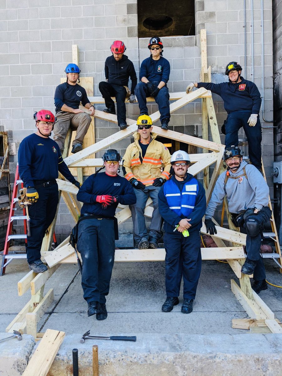 IlowiteJason's tweet photo. Very grateful to my department for sponsoring me to attend the VATF-2 Rescue Squad Officer course. As a department responding to a county growing at a rapid rate, the need to have supervisors able to manage a collapse environment has never been more important. https://t.co/2AnjtJDt8t