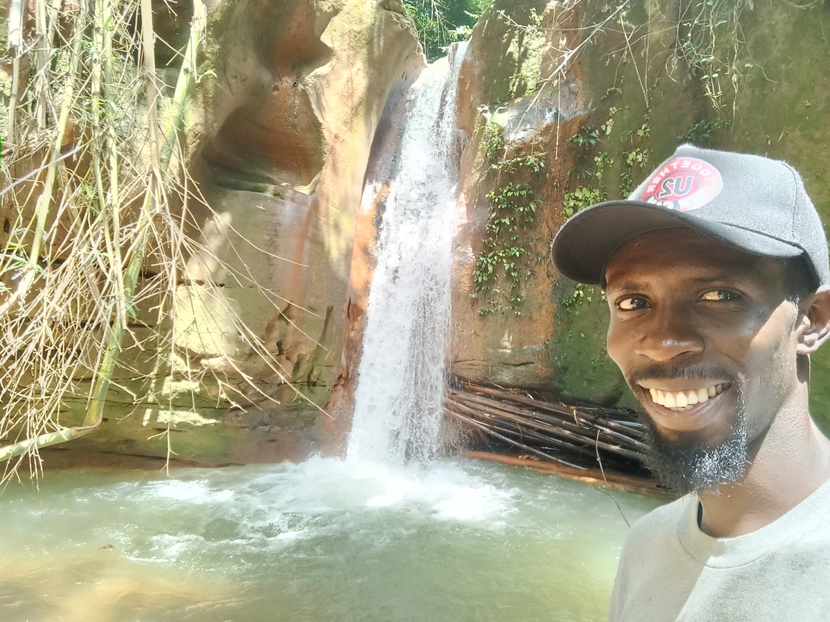 oyibo_ugbo's tweet photo. Everyday is an Adventure... Today's adventure to Nwonwo Waterfall..
#Tourism #Tourists #Waterfall #TourismInAlaIgbo #ExploreAwgu #VisitEnugu #OuTravelAndTour https://t.co/4SDOVzdW8C
