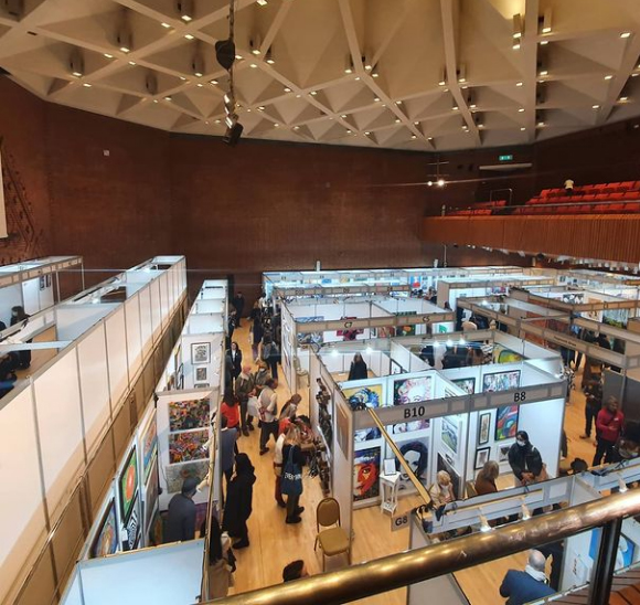 Parallax; open until 5pm today. Free entry because you are beautiful and everyone should benefit from the wonder of art and design. [Image by: @abstractartbyshanon]   Free tickets: parallaxaf.com/tickets.php