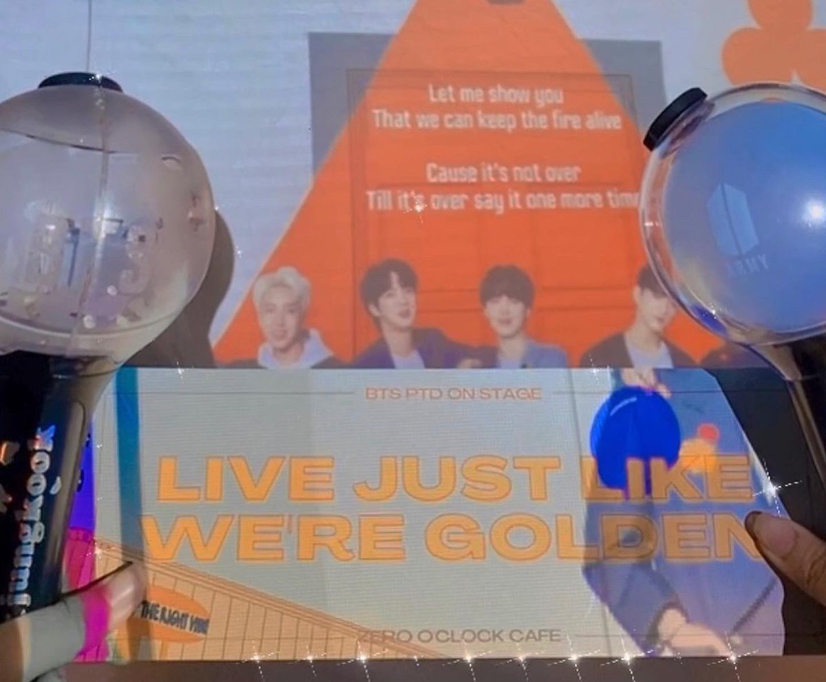 let’s keep the fire alive, ARMY 🐋 borahae 💜 #PTD_ON_STAGE #PTDatZeroOclockCafe