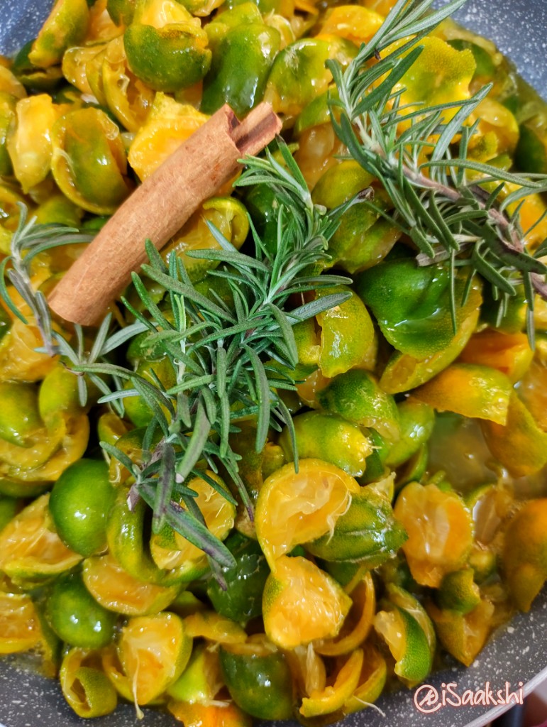iSaakshi's tweet photo. #Calamansi.
#kitchenyoga #cooktoheal #desitadka #medicinal #foodie
Cc @sadhanak https://t.co/AA0NwXfyHt