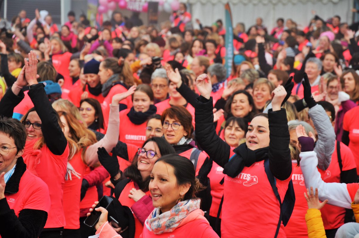 Gambettes mâconnaises : 2500 participantes en pleine forme à #Mâcon ! #OctobreRose #solidarite #Cancer 
Les photos sur <a href="/lejsl/">Le Journal de Saône-et-Loire</a> ▶️ urlz.fr/gFOB