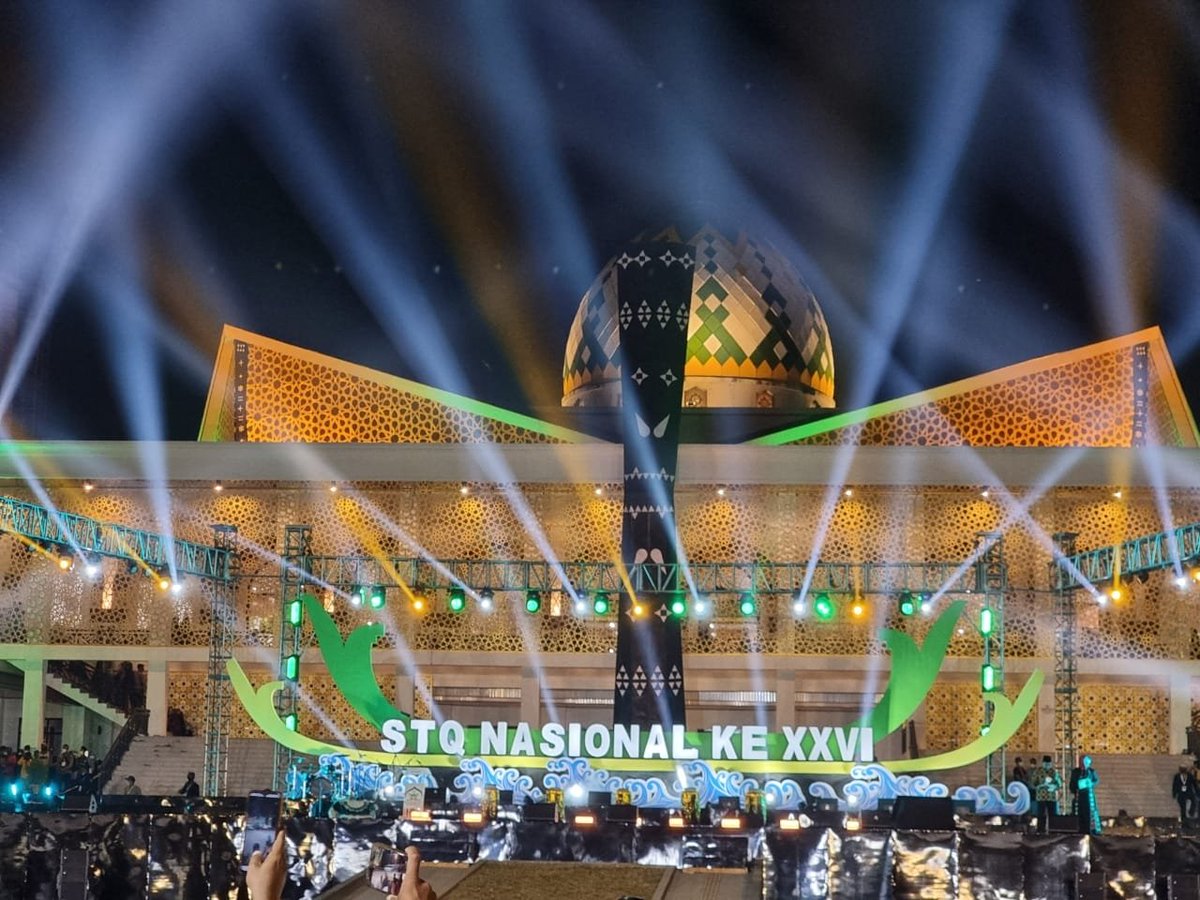 DKIJakarta's tweet photo. Bangga! 

Selamat untuk Kafilah DKI Jakarta yang telah kembali dinobatkan sebagai Juara Umum Seleksi Tilawatil Qur’an dan Hadits (STQH) Nasional ke-26, di Kota Sofifi, Maluku Utara.

https://t.co/WyD16w6Wab
#stqhnasional #stqhnasionalxxvi #LPTQ #KafilahJakarta #kotakolaborasi https://t.co/pobgdcPixj