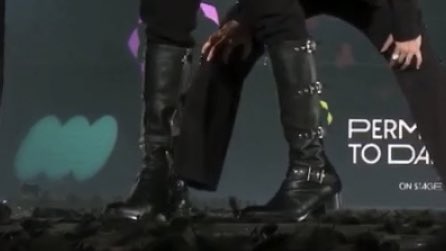 jungkook's black knee-high boots https 