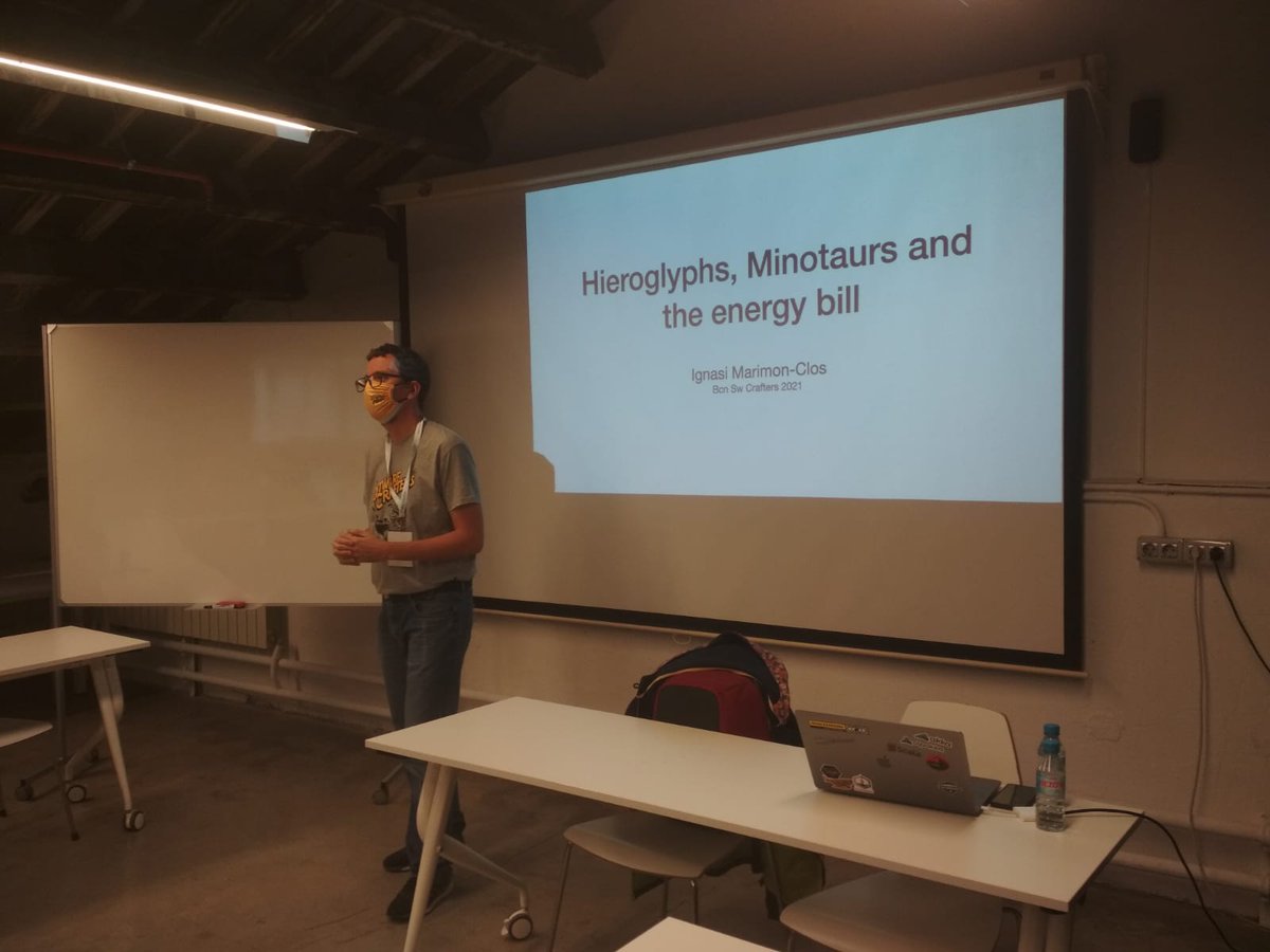 And at the same time, <a href="/ignasi35/">Ignasi Marimon-Clos</a> is helpin us to understand our electric bill via code in the workshop space at #scbcn21