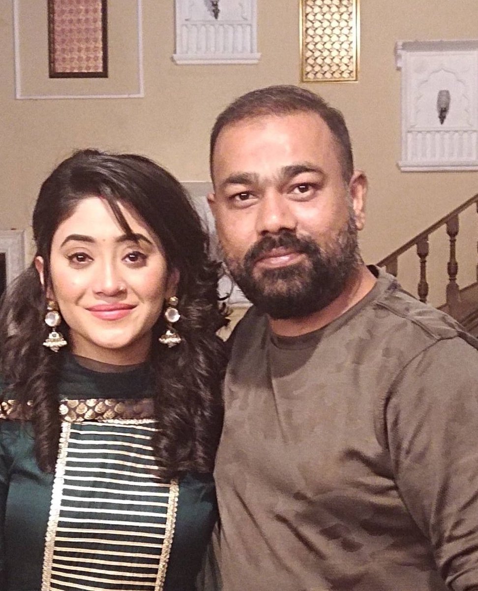 Kajal_Shi's tweet photo. The caption🥺
Ek ek word sach hai🥺❤
I stand d best🥺❤
@shivangijoshi10 so so proud of you gal, stay d same.💫
#ShivangiJoshi https://t.co/9nwhqOqkjV