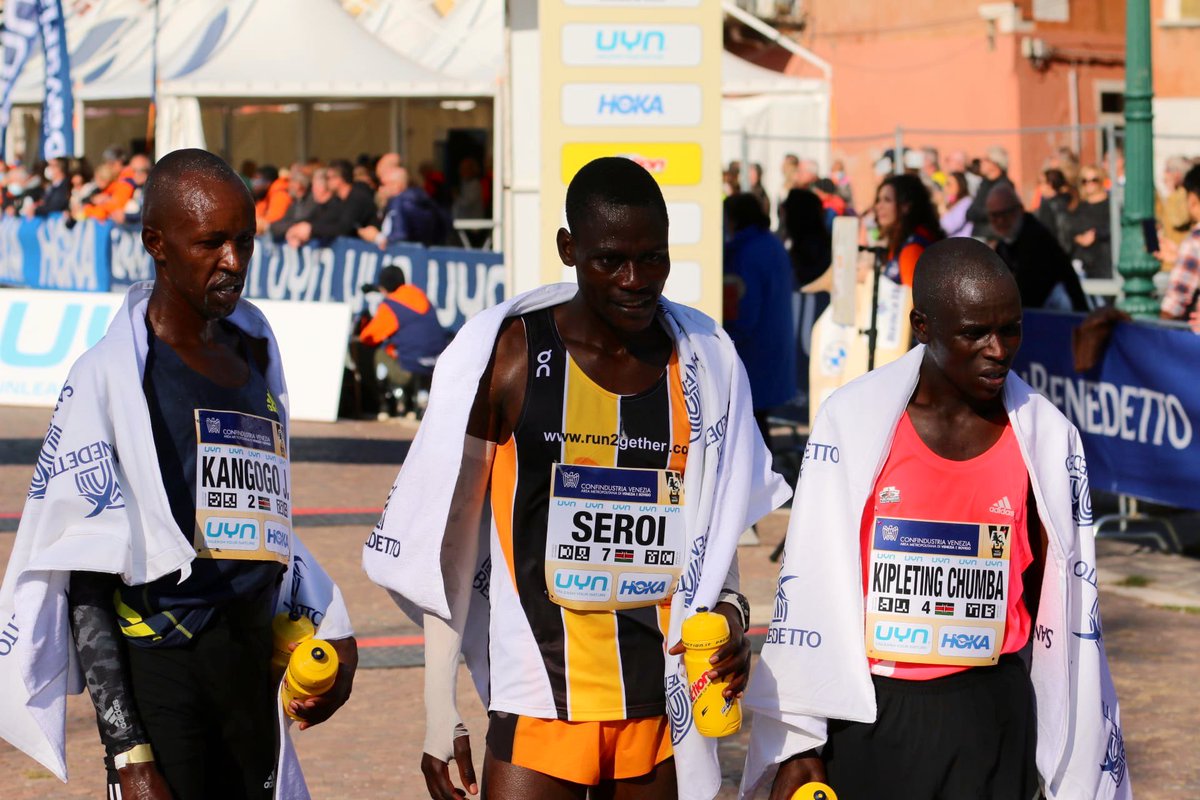 ConfindustriaVe's tweet photo. Oggi il grande ritorno dello #sport, con la 35^ Confindustria Venezia @Venicemarathon. Oltre 10mila atleti - dei quali 4mila alla 42 Km - hanno partecipato alla manifestazione
#runningvenice #venicemarathon
@comunevenezia @CMVenezia @veneziaunica @Venezia1600 https://t.co/gHhS06hUDV