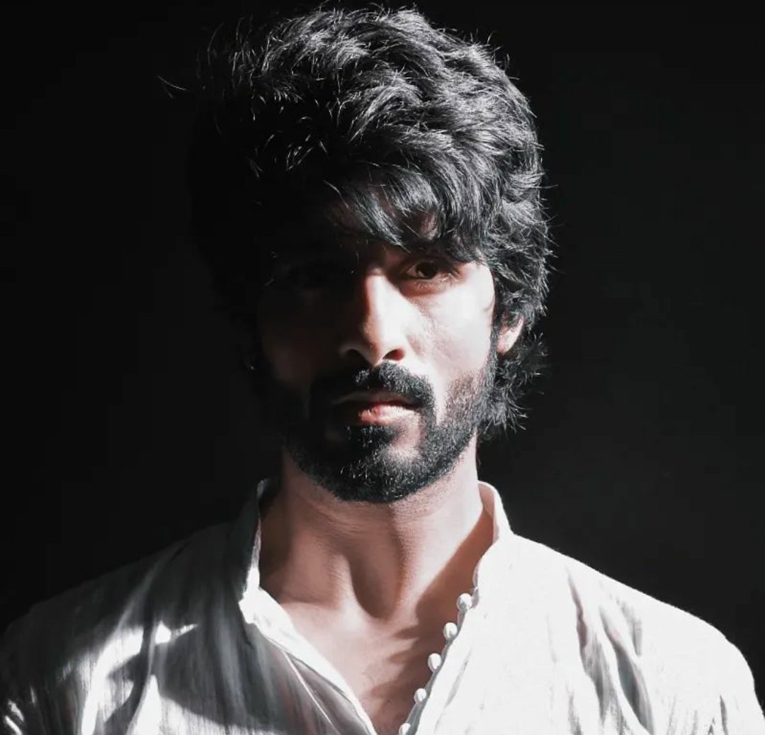 rushaxheaven's tweet photo. Style Is A Reflection Of Your Attitude And Your Personality.
#abrarqazi https://t.co/dgKbuGzMW6