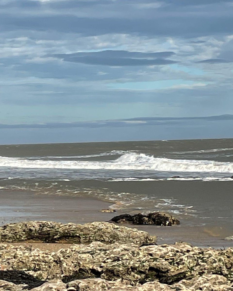 TerryCaygill's tweet photo. Sunday fun at the beach. #seahamglass #sunnyseaham https://t.co/yalUWsIB8K
