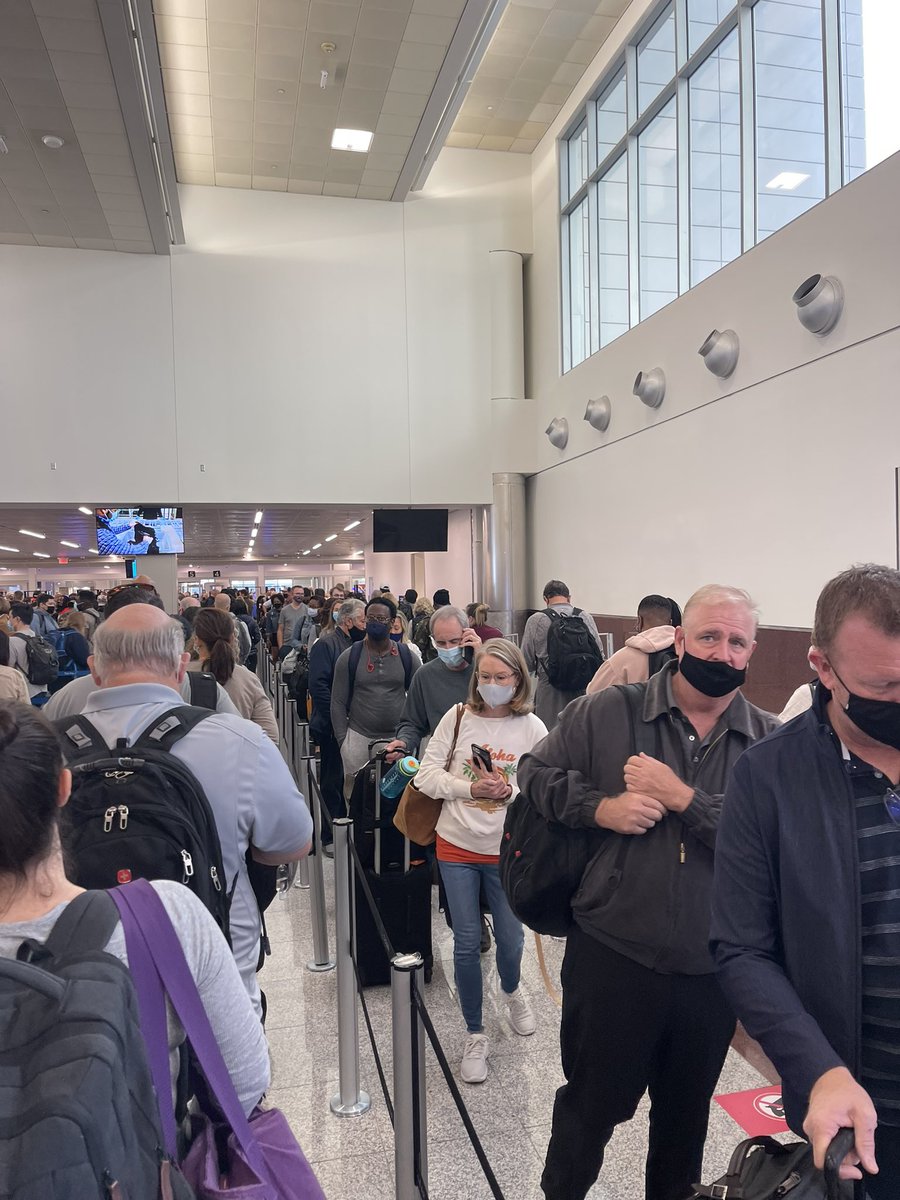 greg_maloney's tweet photo. So, clear is a paid service to get through the airport lines faster. Right now it’s 45 minutes and TSA is 35. Why waste your money. #delts #clear https://t.co/rVPrhEcAxa