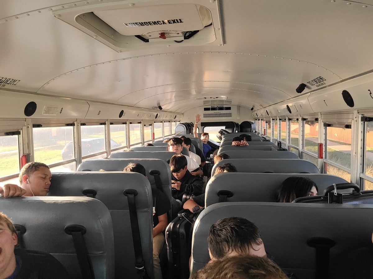 WagnerMSBand's tweet photo. Too much fun!  Thanks for the invite @EVPatriotBand @WagnerMS_GISD https://t.co/Et3w21UNnP
