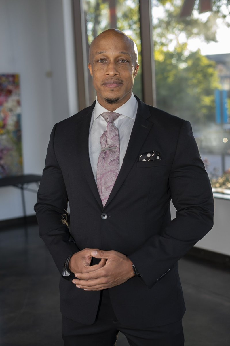 District1For's tweet photo. Today is my birthday. I want to thank everyone for the love and support you continue to show me on this journey. Party coming Nov 3 (hopefully) 😀😛👍🏽🤞🏽
#WeAreDistrict1
#R4D1
#IfIWinWeWin https://t.co/PphiuJDNOp