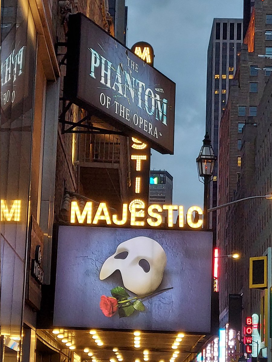 shieldoflucis's tweet photo. I'm still so shook from last night's performance of #thephantomoftheopera on Broadway. It was amazing and I couldn't be happier that I finally got a chance to come here and see it for myself! Thank you @pandasncream for inviting me on this adventure! #PhantomIsBack https://t.co/5XkE2uH2pd