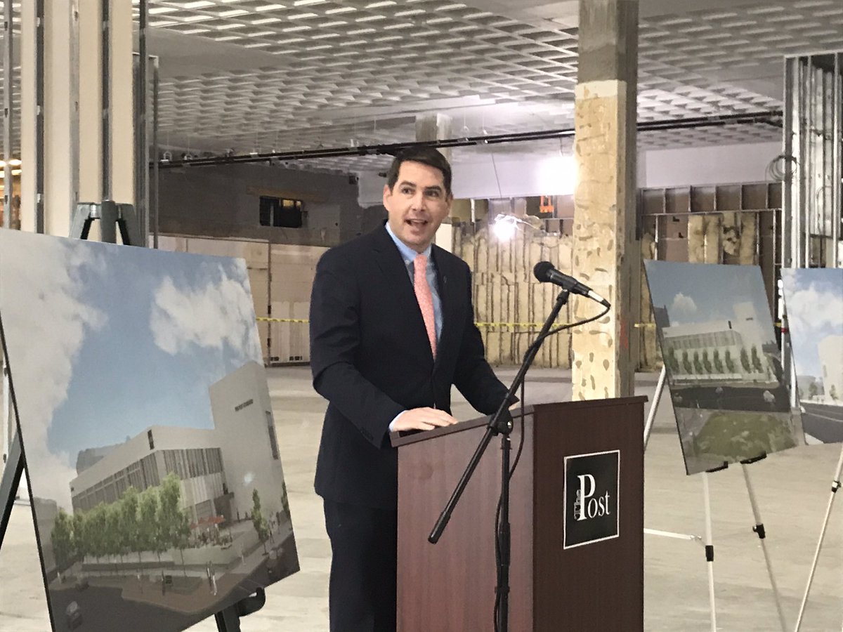 Syracuse1848's tweet image. A NEW STORY FOR A CLINTON SQUARE LANDMARK Mayor Walsh joined the project kickoff for the restoration of the former Post Standard building. @VIPStructures is turning the site into “The Post.” It will be home to VIP and ChaseDesign which is returning to downtown after 60 years.