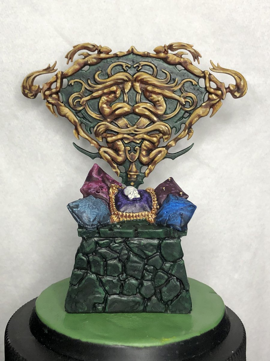 FancyKelvin's tweet photo. Just the mirror and the skull left, But tomorrow Itβs back to the lady 5 days to go
#aos #warhammercommunity #cursedcity #warhammerquest #vampire #gamesworkshop #ageofsigmar #wip #warhammerwip #hobbypainter #paintingwarhammer #miniaturepainting #soulblightgravelords #Neferata https://t.co/yRGmIEdOEg