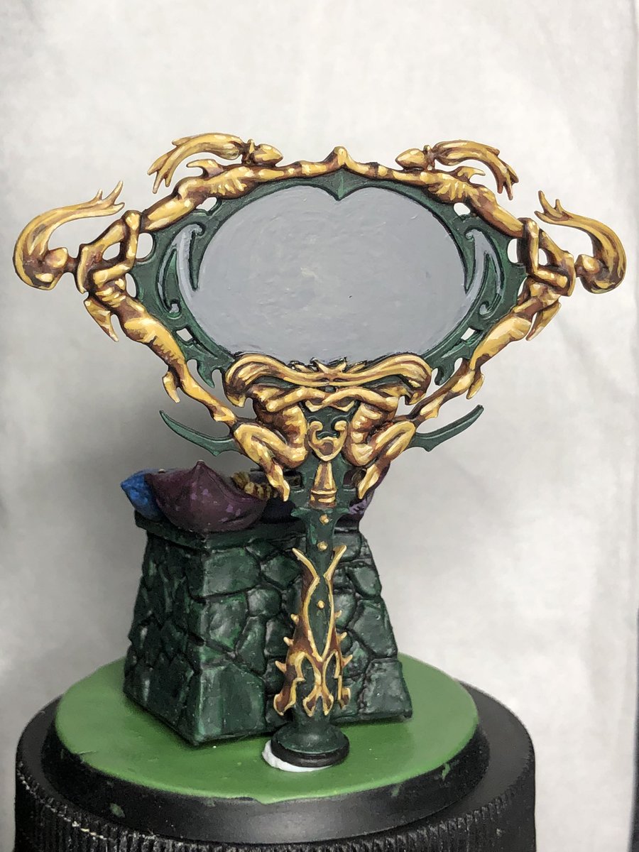 FancyKelvin's tweet photo. Just the mirror and the skull left, But tomorrow Itβs back to the lady 5 days to go
#aos #warhammercommunity #cursedcity #warhammerquest #vampire #gamesworkshop #ageofsigmar #wip #warhammerwip #hobbypainter #paintingwarhammer #miniaturepainting #soulblightgravelords #Neferata https://t.co/yRGmIEdOEg