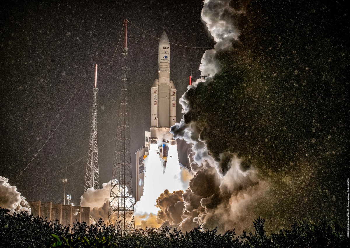 ariane5's tweet photo. #ICYMI Early this morning #Ariane5 launched successfully for its mission #VA255.
@ESA_Webb @NASAWebb is the next planned #VA256 A5 mission.
 📷 by Service Optique de Kourou (@esa /@arianespace / @cnes)
#JWST #Webb #WebbFliesAriane #HappySunday ! https://t.co/BamAp5U7uE