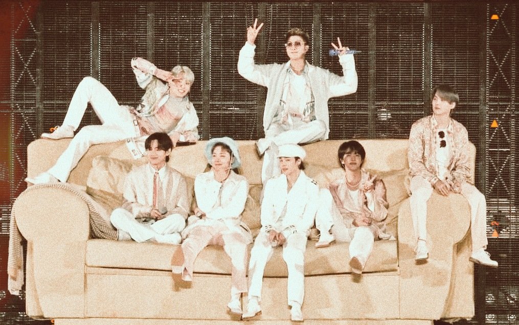 filmsofbts's tweet photo. i found home ♡🎞 https://t.co/3lNG3GtlFn