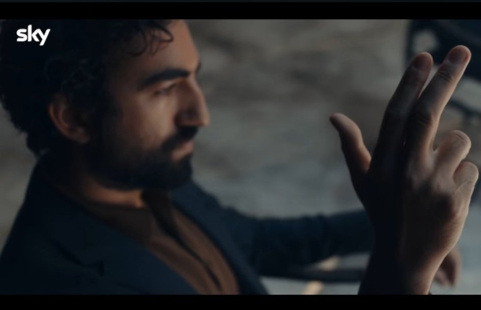 The ADOW S3 trailer is finally out!😃💃🏻💃🏻 I'd love to see more Gregg in the trailer of course😁 But even for one moment,seeing him is a pleasure! So here's S3 Domenico, raising his hand again, and we'll see what they're voting for in January!😉 #GreggChillin #ADiscoveryofWitches