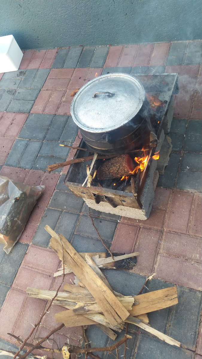 emituku's tweet photo. Do we have a choice?
#Loadshedding
#TheTalkingPoint https://t.co/YtEDTjkslu