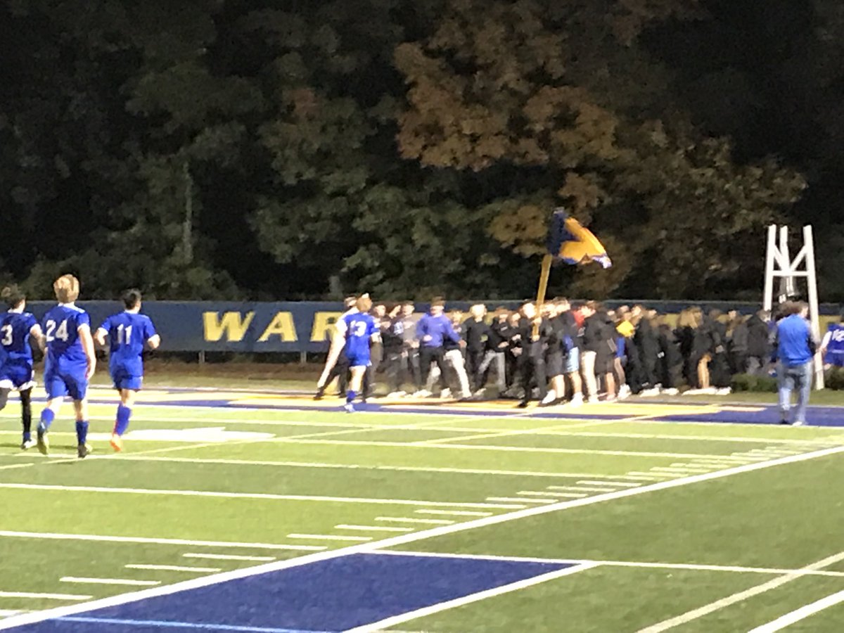 Boys with an impressive 3-1 win last night over 7Hills. Great effort in an intense match. Goals by Zenardo, Farrell and Eisenhauer. Students and Warrior Nation were incredible and loud all night! ⁦<a href="/MariemontSpirit/">Mariemont Spirit</a>⁩ ⁦<a href="/mmontad/">Tom Nerl, CMAA</a>⁩ ⁦<a href="/MariemontSchool/">Mariemont Schools</a>⁩
