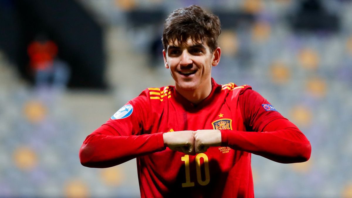 CCentral_ok's tweet photo. 🔚 La #Roma escuchará ofertas en enero por Borja Mayoral, Gonzalo Villar, Marash Kumbulla, Amadou Diawara y Bryan Reynolds.

❌Los jugadores anteriormente mencionados NO entrarían en los planes de José Mourinho.

📡Vía @NicoSchira. https://t.co/u0r7weuRTX