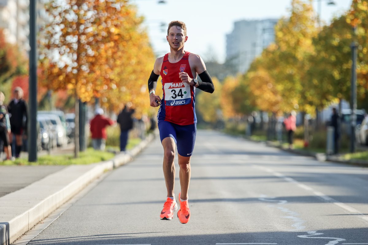 🇫🇷 Champion de France du marathon ! 

🥇 Alexandre Bourgeois (Dijon UC) a décroché le titre en 2h16'52'', lors du marathon Vert de Rennes. 

🥈 pour Florian Caro (Stade Brestois) en 2h19'49'' et 🥉 pour Pierre Urruty (CA Montreuil 93) en 2h20'45''.

📸 Gwendal Hamon

📢 #CFAthlé